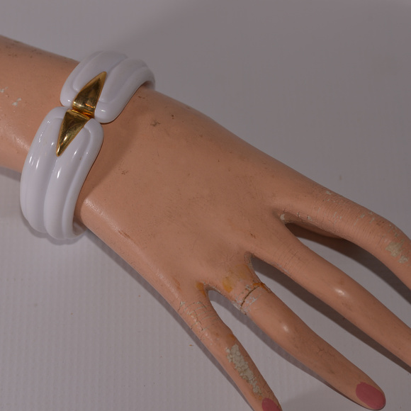 Vintage Jewelry - vintage white gold triangle clamper bracelet